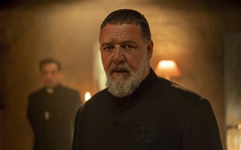 Russell Crowe El exorcista del Papa Tener mucha información sobre