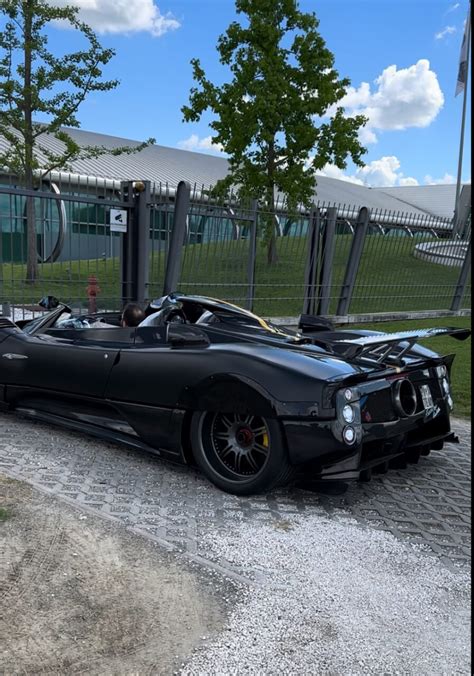 Eén van drie Pagani Zonda HP Barchettas Gespot op Autoblog nl