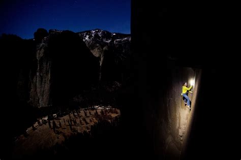 Live From Yosemites El Capitan Photographer Captures Attempt At