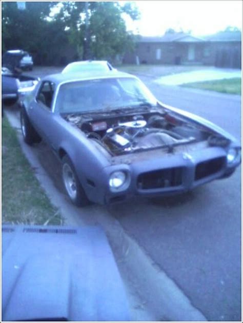 Cheerleaders and Sport Girls: 71 Firebird Formula 400