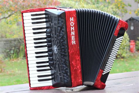 Piano Accordion Red Hohner Bravo Iii Bass Keys New Silent Key Model