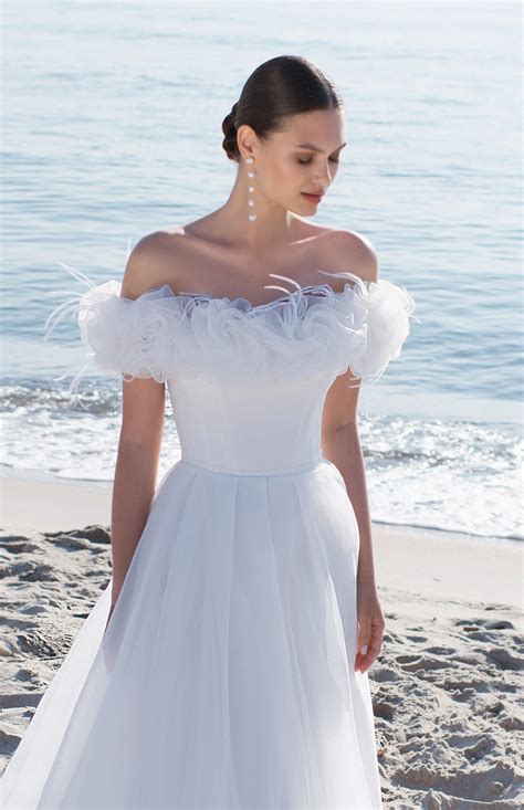 Unique Off Shoulder A Line Wedding Dress Harems Brides