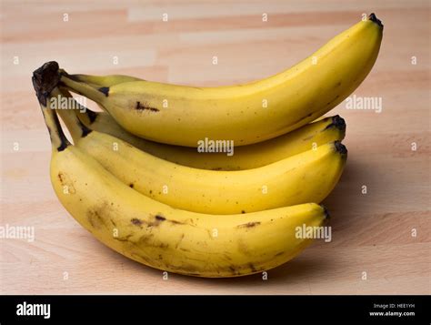 Bananen vektor Fotos und Bildmaterial in hoher Auflösung Alamy