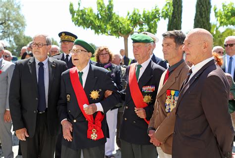 SMLH 83 Une assemblée annuelle exceptionnelle Remise des insignes de