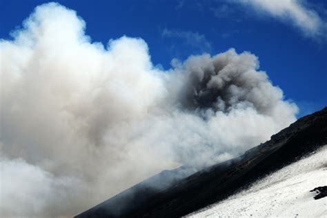 Elevan Nivel De Alerta Por Actividad Del Volc N Copahue A Naranja