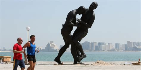 Qatar la statue du coup de tête de Zidane sera réinstallée dans un