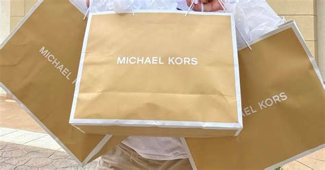 Michael Kors Outlet Sale Up To 70 Off Extra 15 Off At Checkout