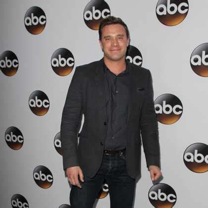 Mort De Billy Miller Les Feux De Lamour Ans Il Sest Suicid