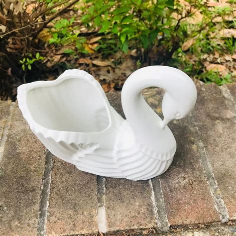 Vintage White Ceramic Swan Planter Etsy Ceramics White Ceramics