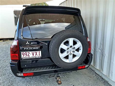 Automatic Mitsubishi Pajero Exceed 2005 Black Used Vehicle Sales