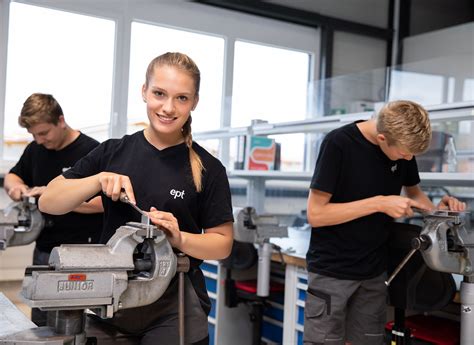 Ausbildung Zum Werkzeugmechaniker Bei Ept M W D Ept Steckverbinder Jobs