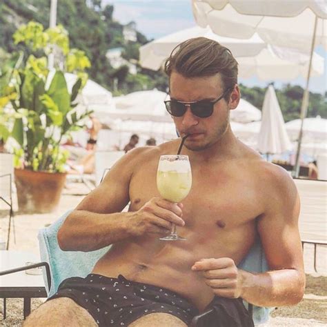 Hunks Of Hockey On Instagram I Like Pina Coladas And Getting Caught