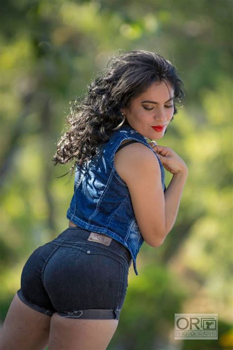 Modelos SalvadoreÑas Jennifer Nineth Arias Najara Fotos De