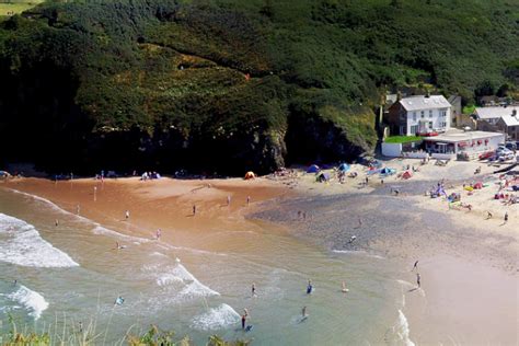 7 Stunning Beaches In Cardigan Bay Coast And Country Holidays