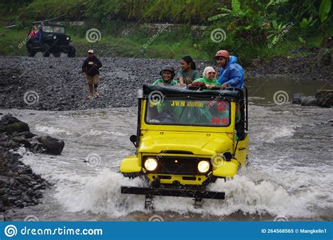 People Vacation On Kaliurang Kaliurang Is One Of Tourism Famous Abject