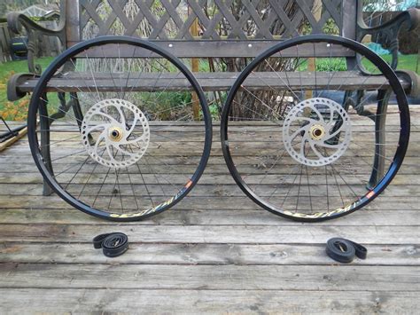 Mavic Wheelset On Saint M Hubs W Tubeless Kit For Sale