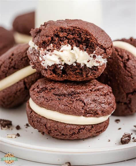 EASY HOMEMADE OREO COOKIES - Family Cookie Recipes