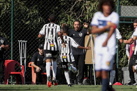 Galo na Base on Twitter Galinho 100 A equipe Sub 15 do Atlético