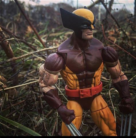 Picture no.1 of Wolverine’s brown n tan costume : r/Wolverine