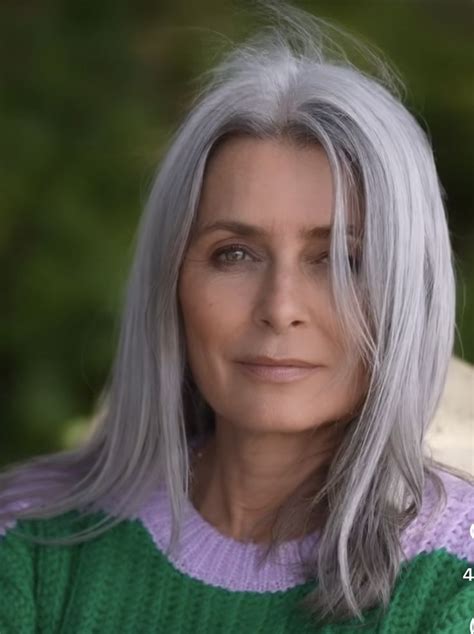 Beautiful Gray Hair Beautiful Women Over 50 Beautiful Old Woman