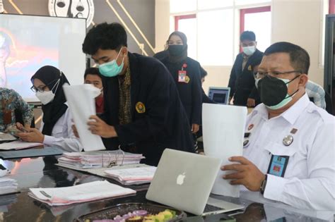 Bpbh Fh Unej Raih Akreditasi A Menjadi Prestasi Gemilang Menutup Tahun