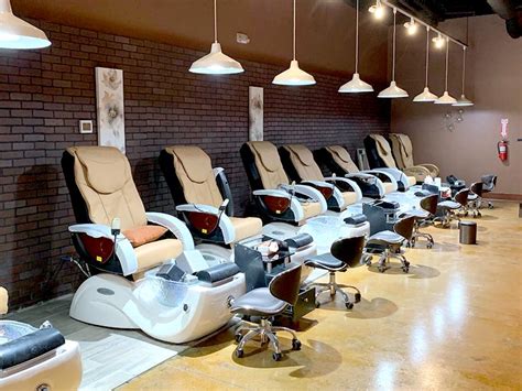 VIP NAILS | Indianapolis, IN 46231 | Professional Nail Care in 46231