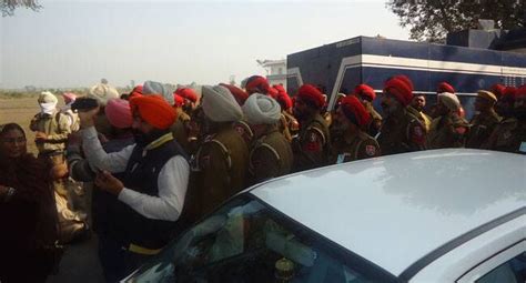 Punjab Cm Badal Shown Black Flags During Sangat Darshan India Today