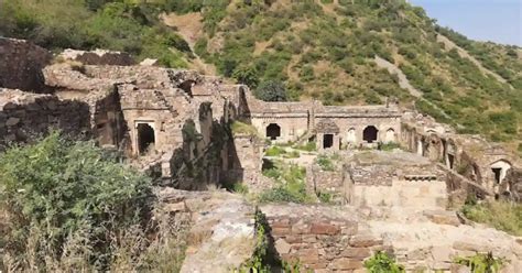 Bhangarh Fort: Ticket Price, Timings, Photos, Opening Time, History, Images, Online Ticket ...