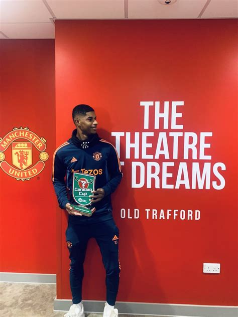 Vineey On Twitter Rt Manutd Shining At The Theatre Of Dreams