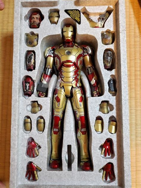 Iron Man Mark 42 Hot Toys