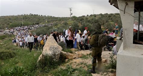 Israeli Cabinet Ministers Lead Thousands In Pro Settlement March And