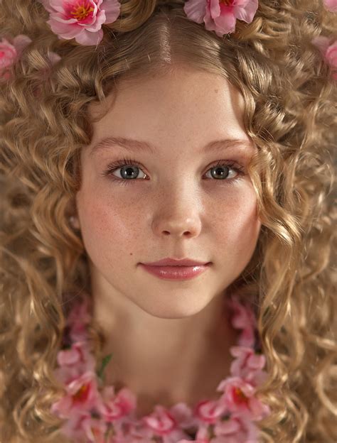 Tamara Choporova Women Blonde Wavy Hair Portrait Flowers Closeup