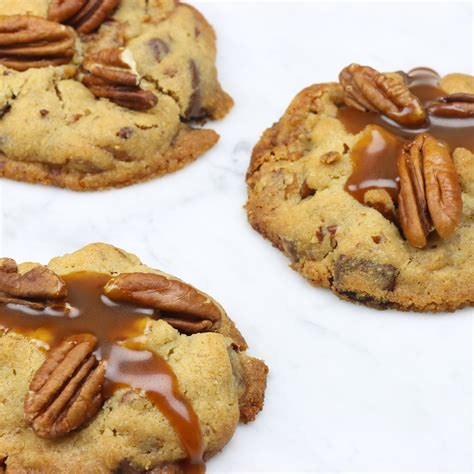 Chewy Chocolate Chip Caramel Cookies Recipe How To Cuisine