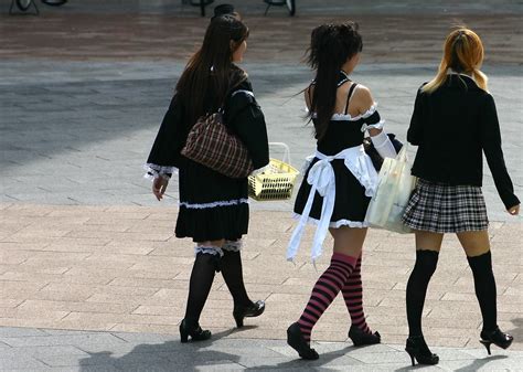 Akihabara Maids More Maids Off To Fight In The Akihabara M Flickr