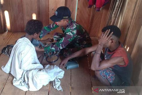 Patroli Kesehatan Digelar Tni Di Kampung Tatakra Perbatasan Ri Png