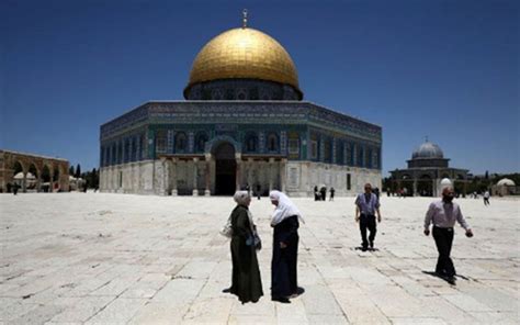 Israel Larang Jemaah Salat Jumat Masuki Masjid Aqsa Ini Dalihnya