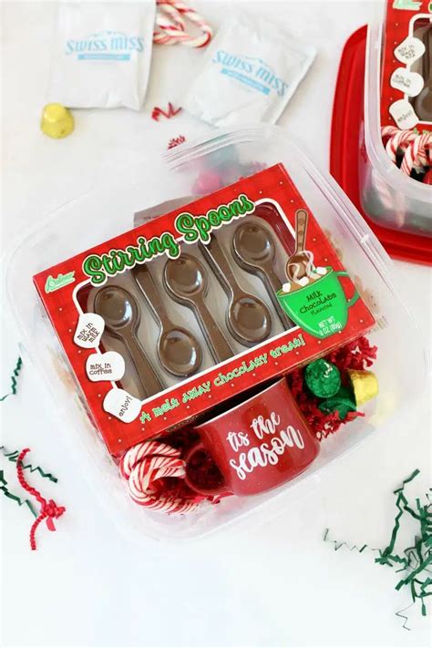DIY Hot Cocoa Gift Idea Easy Holiday Gift Savvy Saving Couple