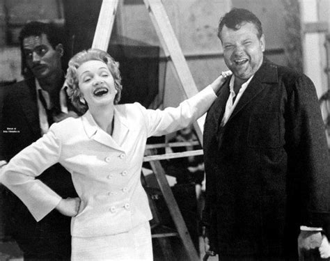 Marlene Dietrich With Orsen Welles Golden Age Of Hollywood Hollywood