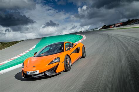 2048x1360 Mclaren 570s Wallpaper For Desktop Coolwallpapersme