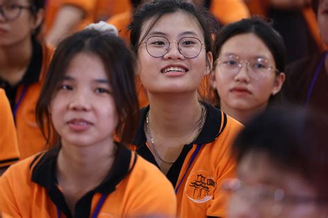 Kh A Tu M A H B Ng Hot Ph Huynh Ch N Kh A Tu Cho Con V Sao V N H A Ph T Gi O Qu T I