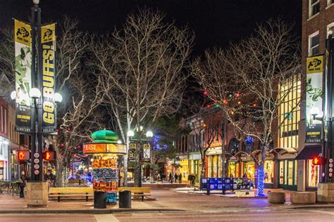 Pearl Street Mall Boulder Co Downtown Boulder Mall Promenade