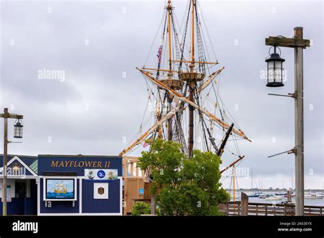 Plymouth Massachusetts Usa September 12 2022 Mayflower Ii Dock In Plymouth Harbor Stock