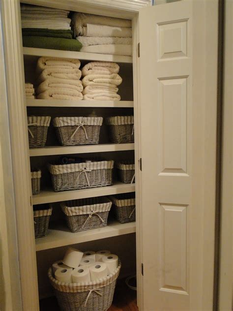 42 Ways To Organizing Your Chaotic Linen Closet Bathroom Linen Closet