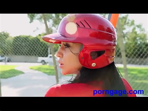 Hot Sexy Girl Playing Baseball Xvideos