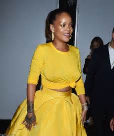 Rihanna Glows In Yellow Skirt For Fenty Beauty Nyfw Launch Daily Mail Online