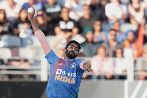 Jasprit Bumrah finally reveals the secret behind his unusual bowling ...