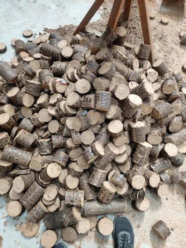 Solid Mm Sawdust Bio Mass Briquettes For Industrial Boiler