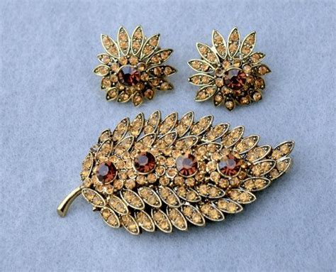 Hollycraft Rhinestone Leaf Brooch And Earrings By Highclasshighway