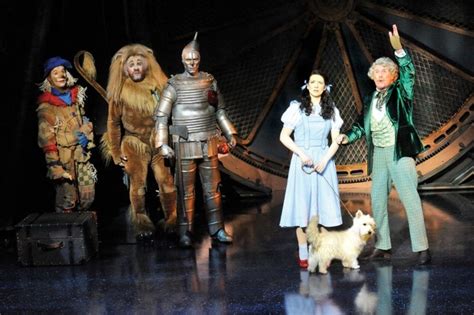 Theatre Review The Wizard Of Oz London Palladium Londonist