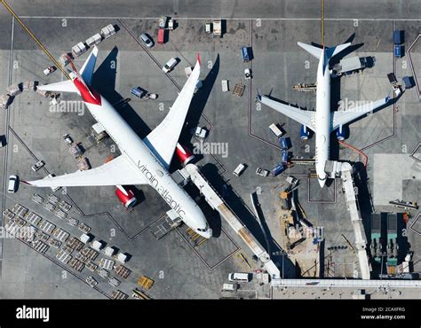 Virgin Atlantic Boeing 787 And Delta Airlines Boeing 737 Parked